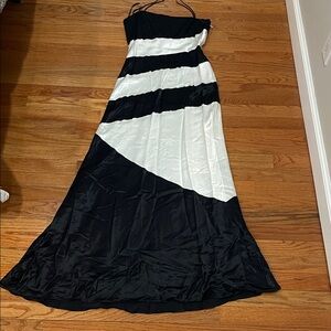 Betsy & Adam Black and White Maxi Dress